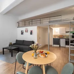 Mezzanine Aumone Vieille Apartment